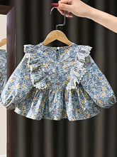 Chic Floral Long-Sleeve Chic Floral Long-Sleeve Blouse