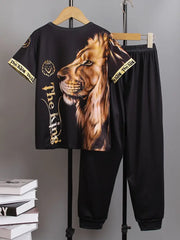 1Round Neck Short-Sleeved T-Shirt + Lion Pattern Positioning Print Tapered Trousers